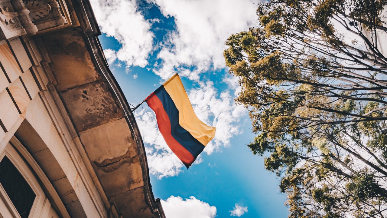 Colombia cierra frontera con Venezuela por Covid-19