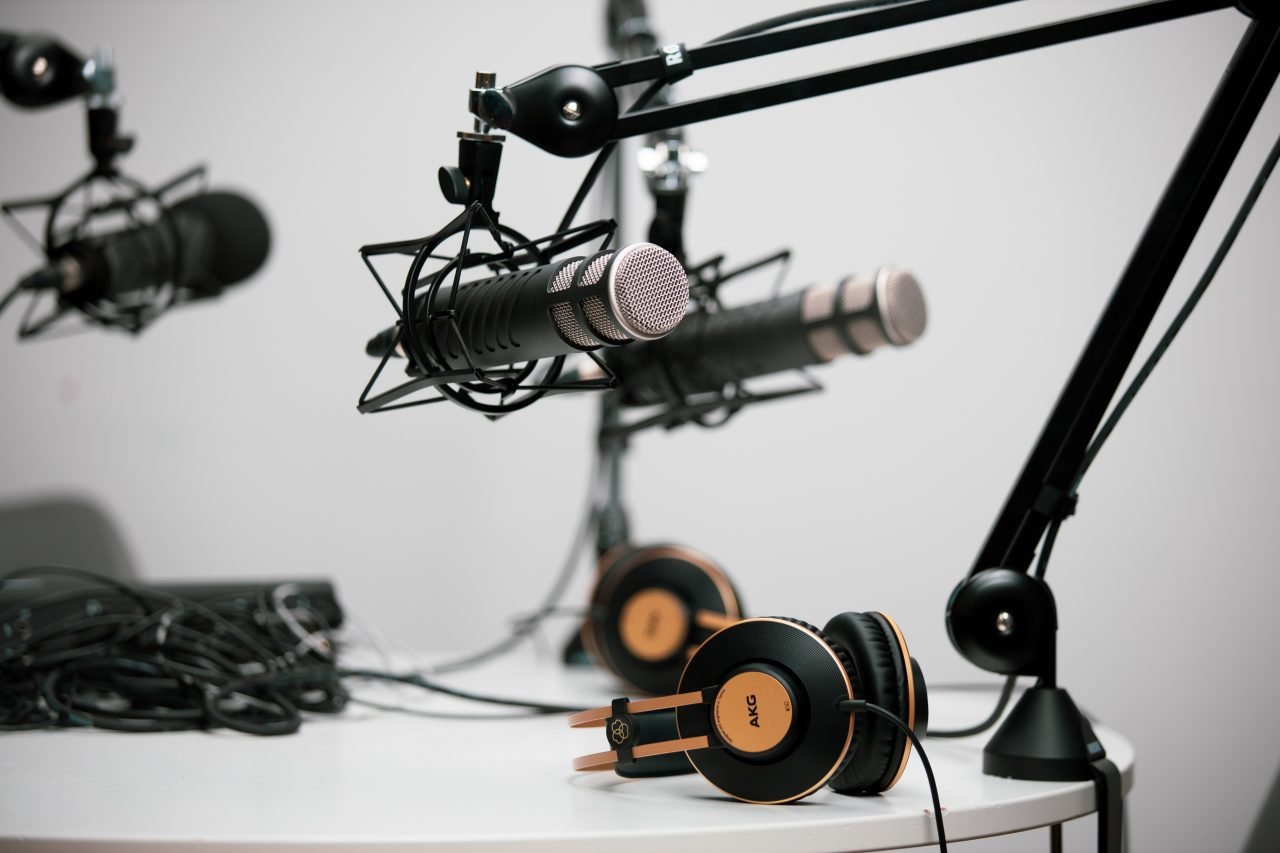 Spotify lanza curso con la UNAM para impulsar su negocio de podcast