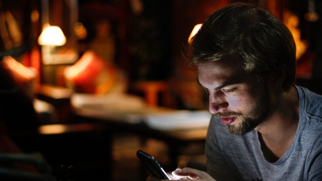 Europa quiere que tecnológicas cooperen con costos de telecomunicaciones