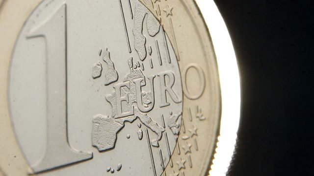 Euro relación euro dólar decadencia del euro