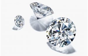Los diamantes de Tiffany & Co. son considerados los más bellos del mundo gracias a su proceso de elaboración, donde el corte, claridad, color y peso son las piezas más importantes.