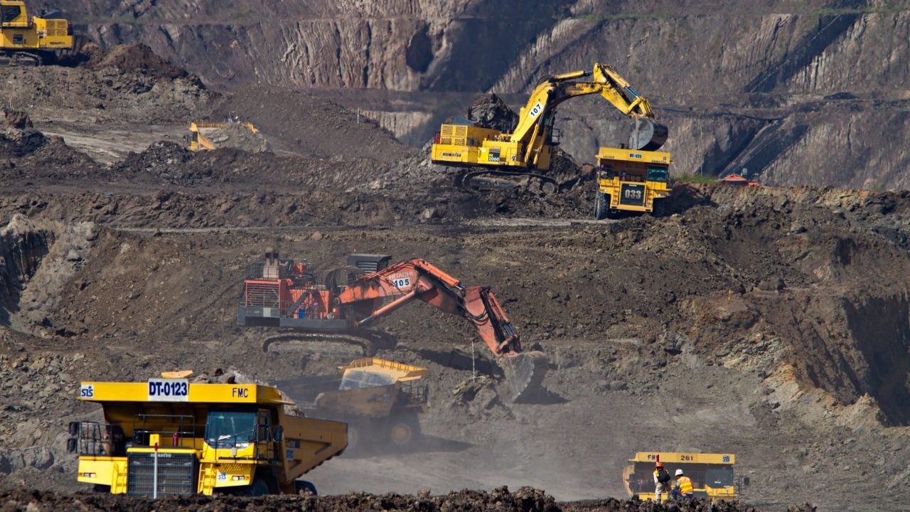 Quedan atrapados mineros en el derrumbe de una mina en Coahuila
