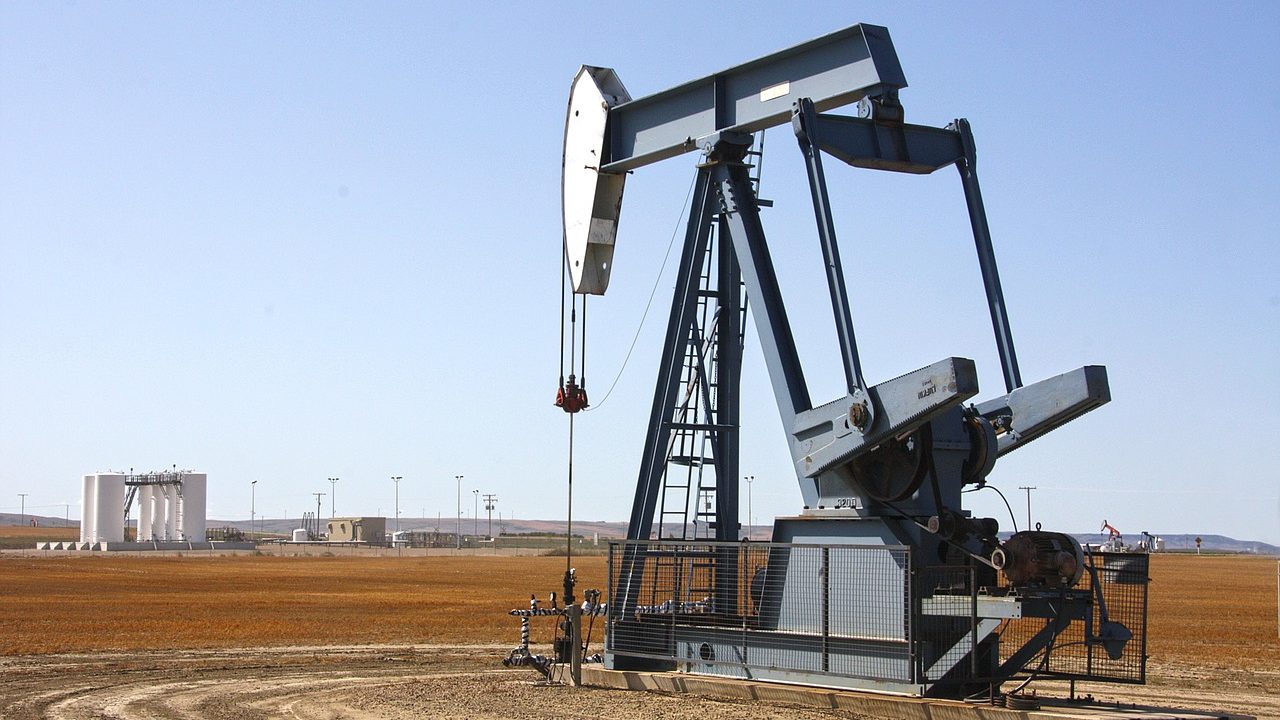 Pemex invertirá 297 mdd en dos proyectos de exploración terrestre