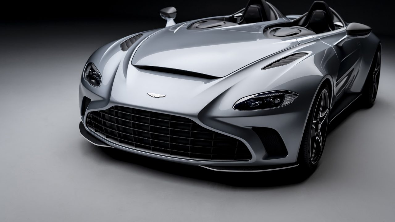 Aston Martin recorta empleos en un 20% ante entrada en vigor de aranceles estadounidenses