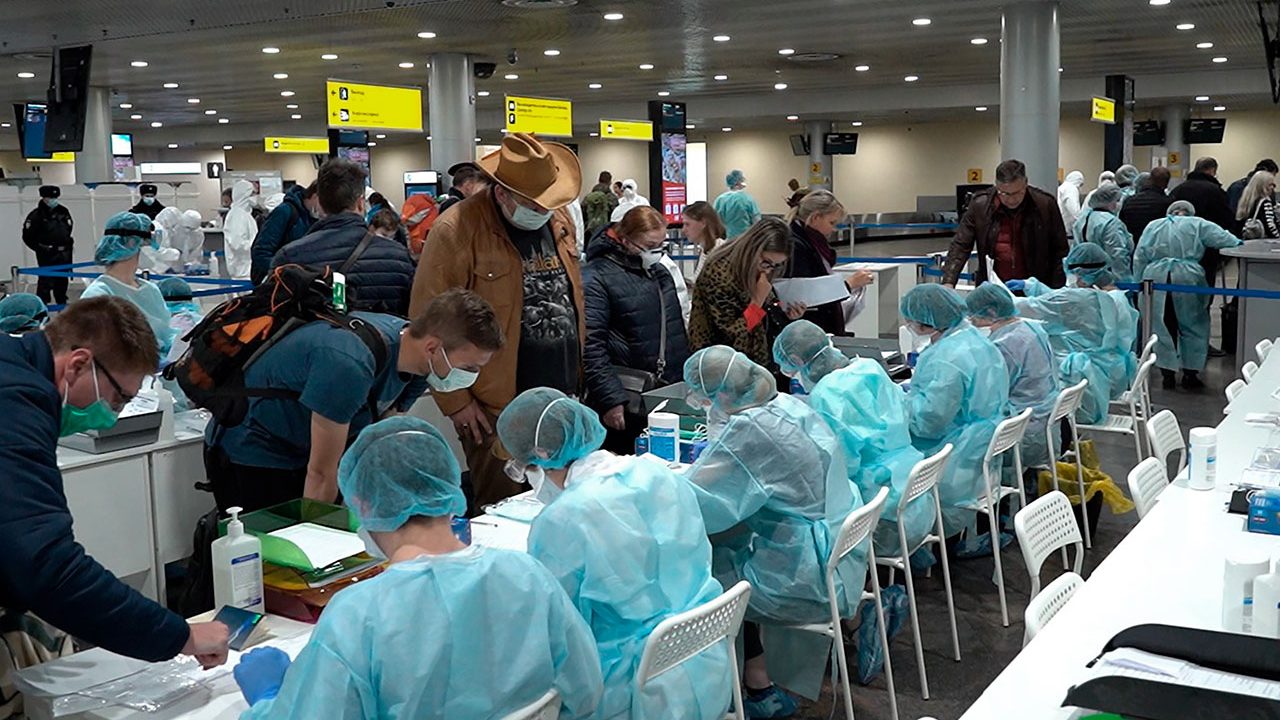 Muertes por coronavirus superan las 10,000 en el mundo