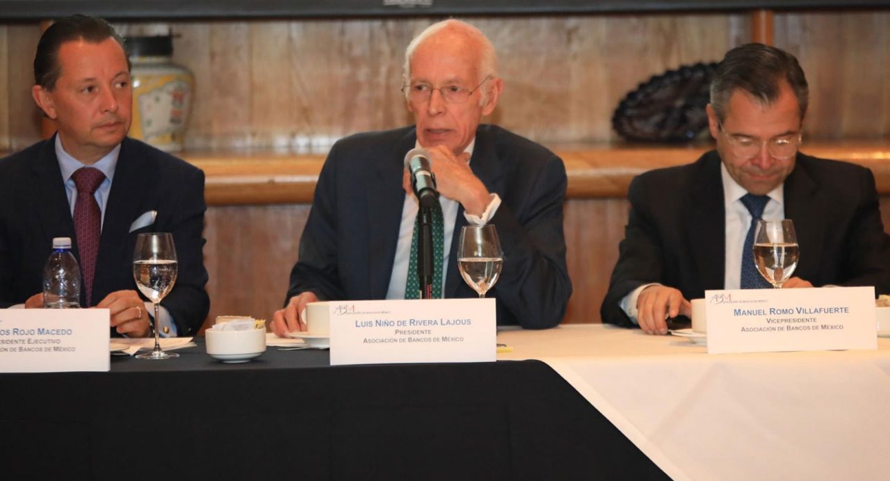 Iniciativa de reforma a la ley de Banxico es un riesgo elevado: ABM