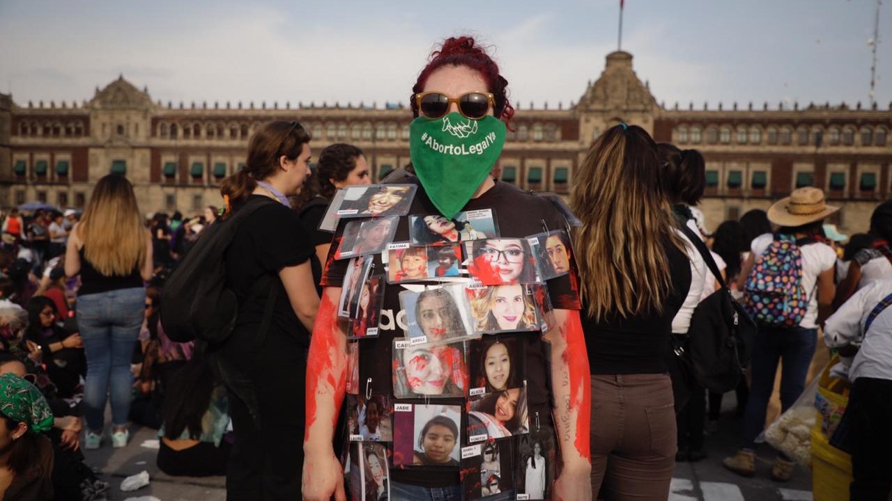 Marcha por el Día Internacional de la Mujer convocó a 80,000 asistentes