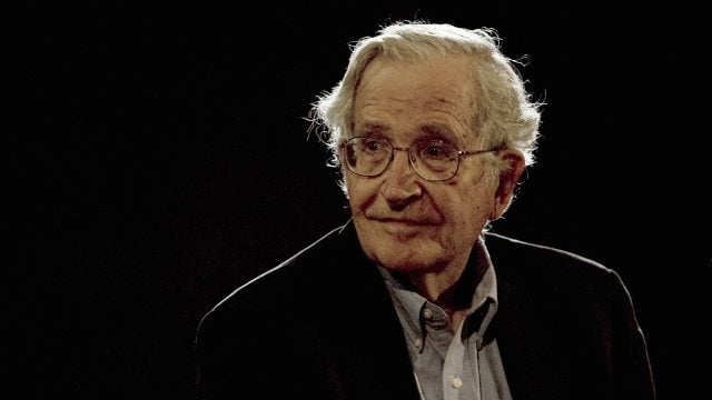 Noam Chomsky IA chat inteligencia artificial