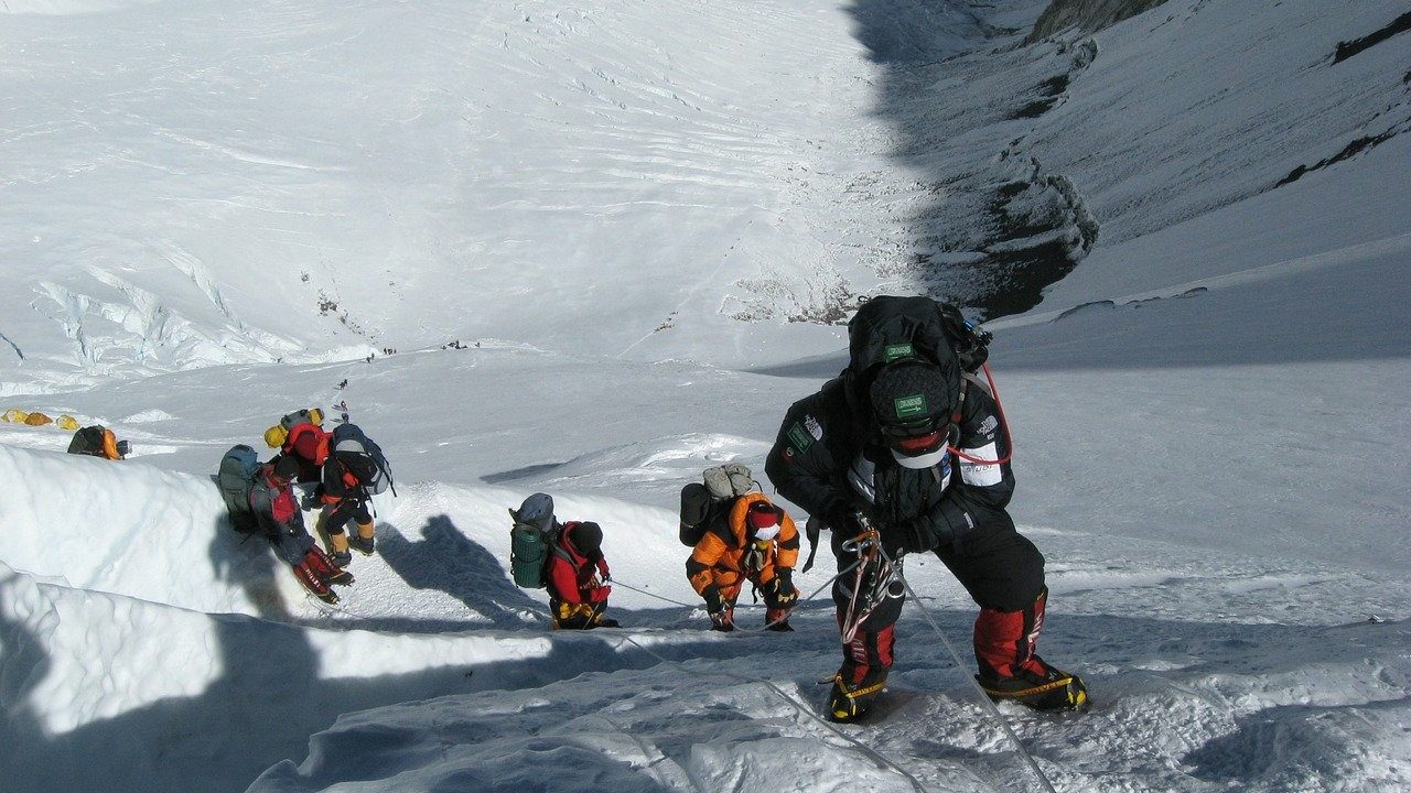 Nepal exige el uso de un dispositivo GPS a todos los escaladores del Everest