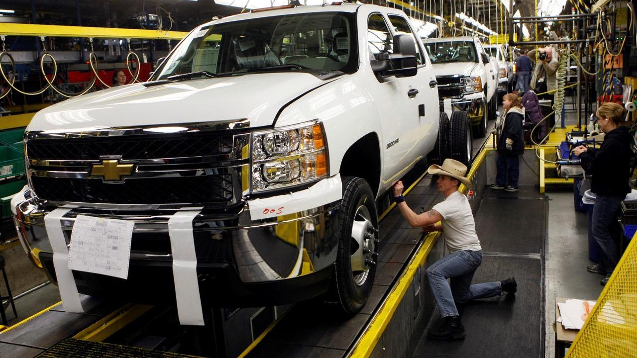 EU pide a México atender denuncias laborales en planta de GM en Silao