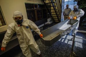 Coronavirus Medidas extremas de sanidad en funeraria