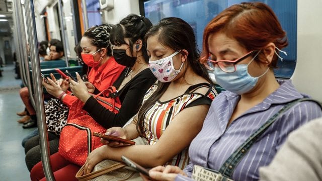 Metro CDMX exhorta a usuarios a guardar silencio para evitar contagios •  Actualidad • Forbes México