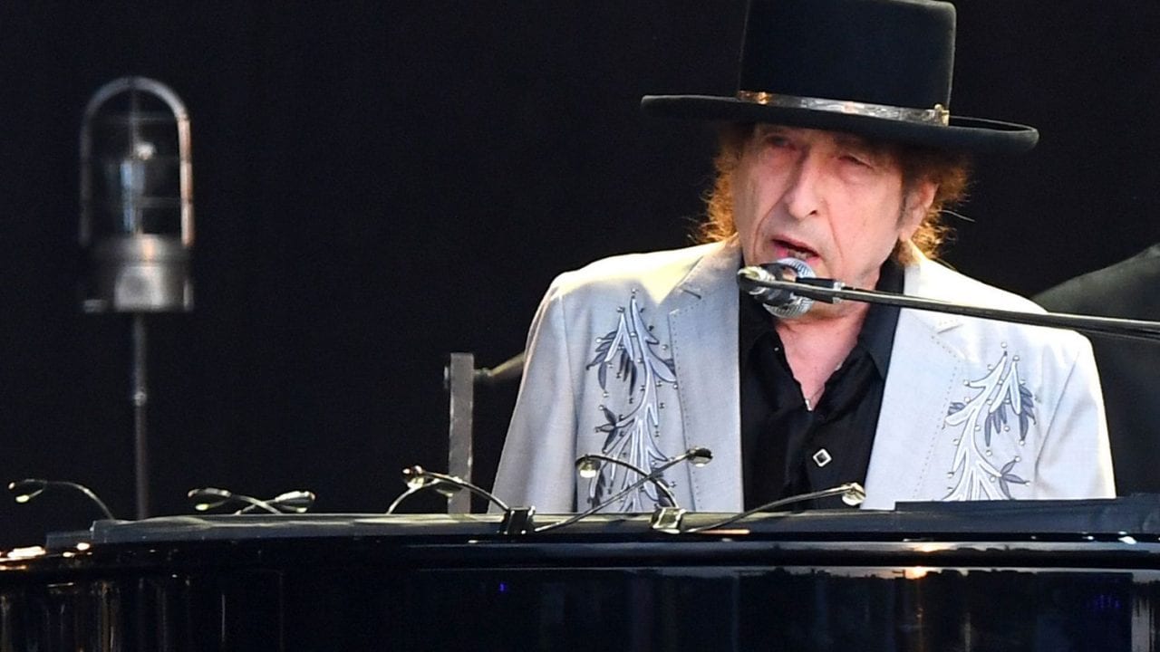 ‘Mixing Up The Medicine’: ¿El libro definitivo sobre el inasequible Bob Dylan?