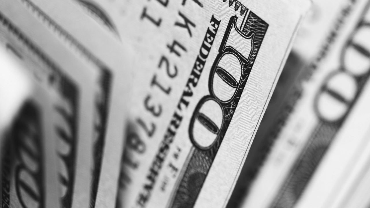 FMI prevé que PIB mundial 2021 será ligeramente menor a pronóstico previo de 6%