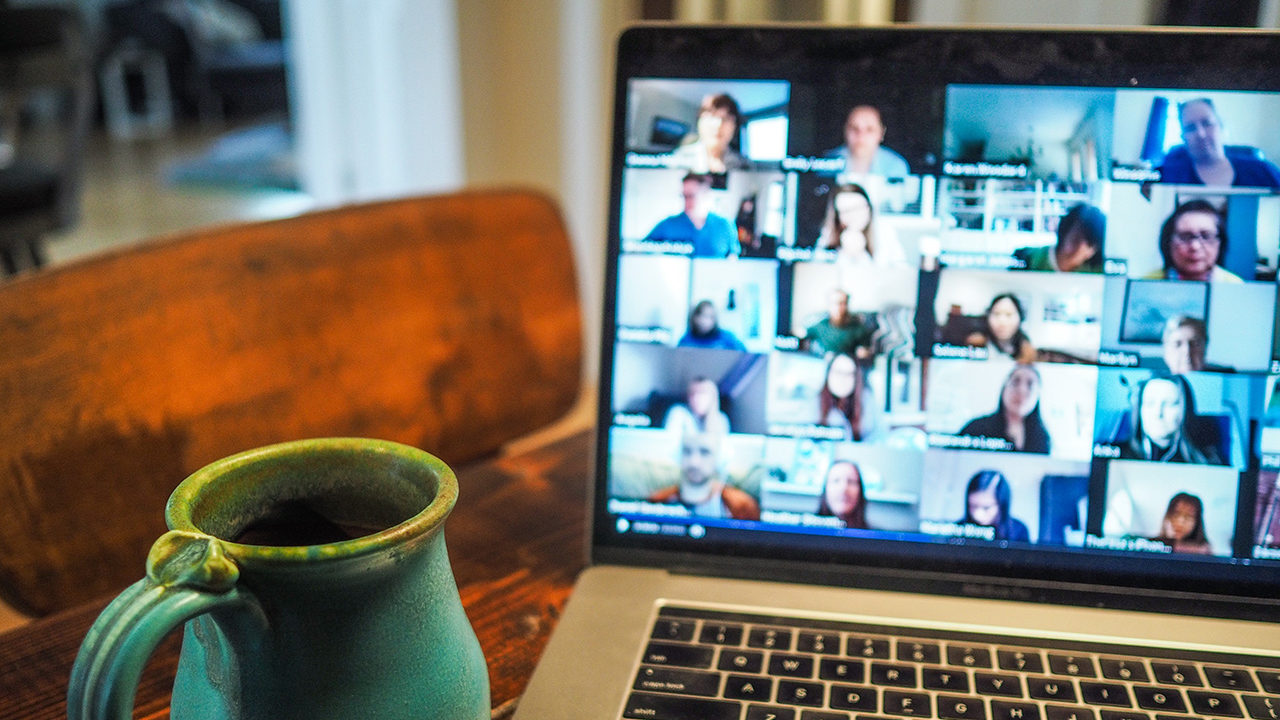 Las nuevas funcionalidades de Google Meet: ahorro de datos e inteligencia artificial