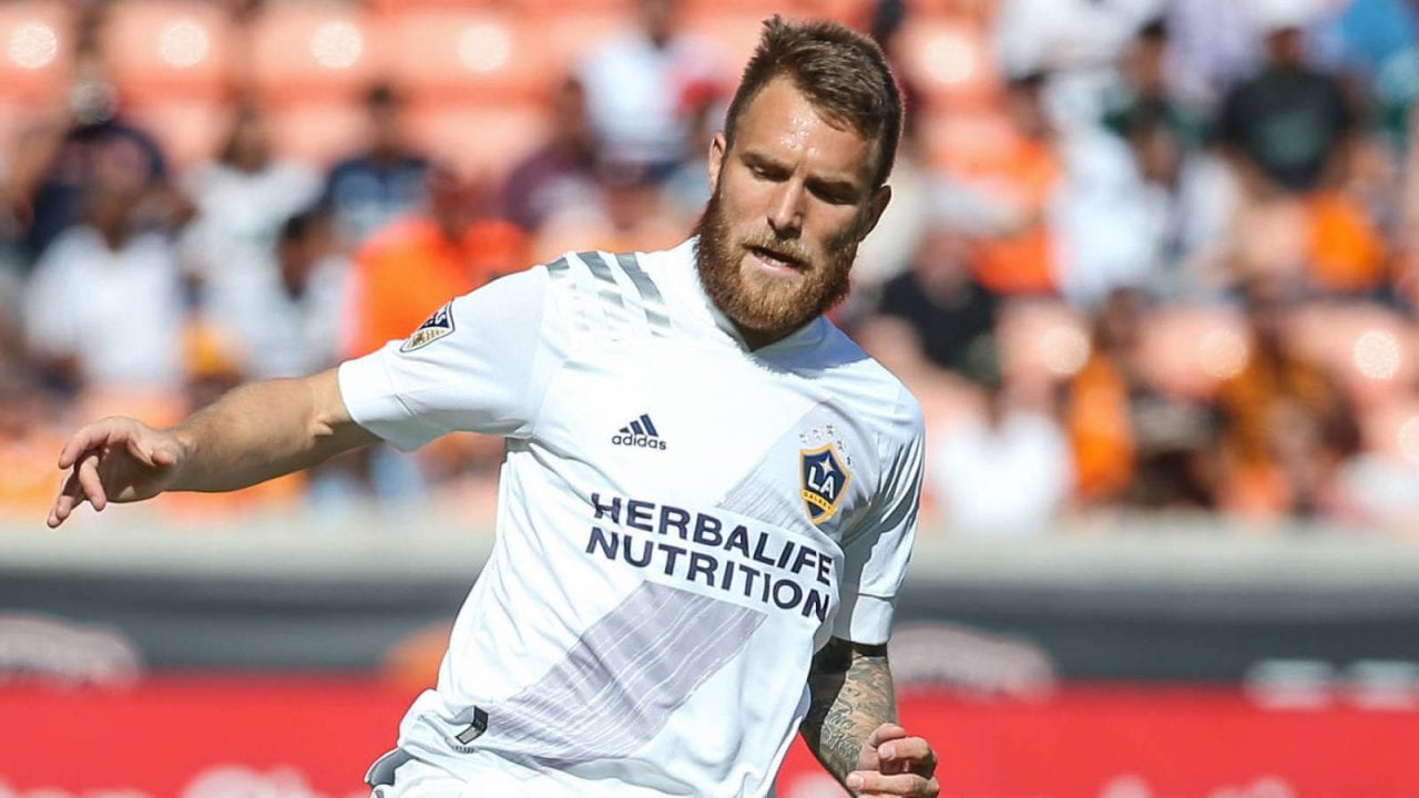 Galaxy de la MLS da baja de futbolista serbio por comentarios racistas