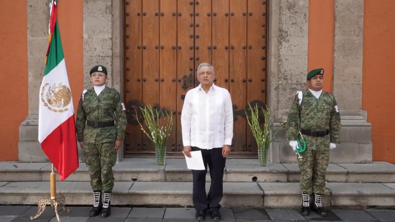 AMLO ofrece becas, pensiones y créditos a deudos por COVID-19