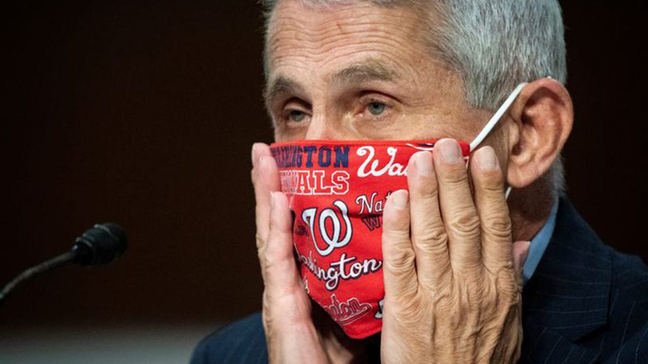 ‘No recomiendo usar cubrebocas’, dijo Fauci a inicios de 2020
