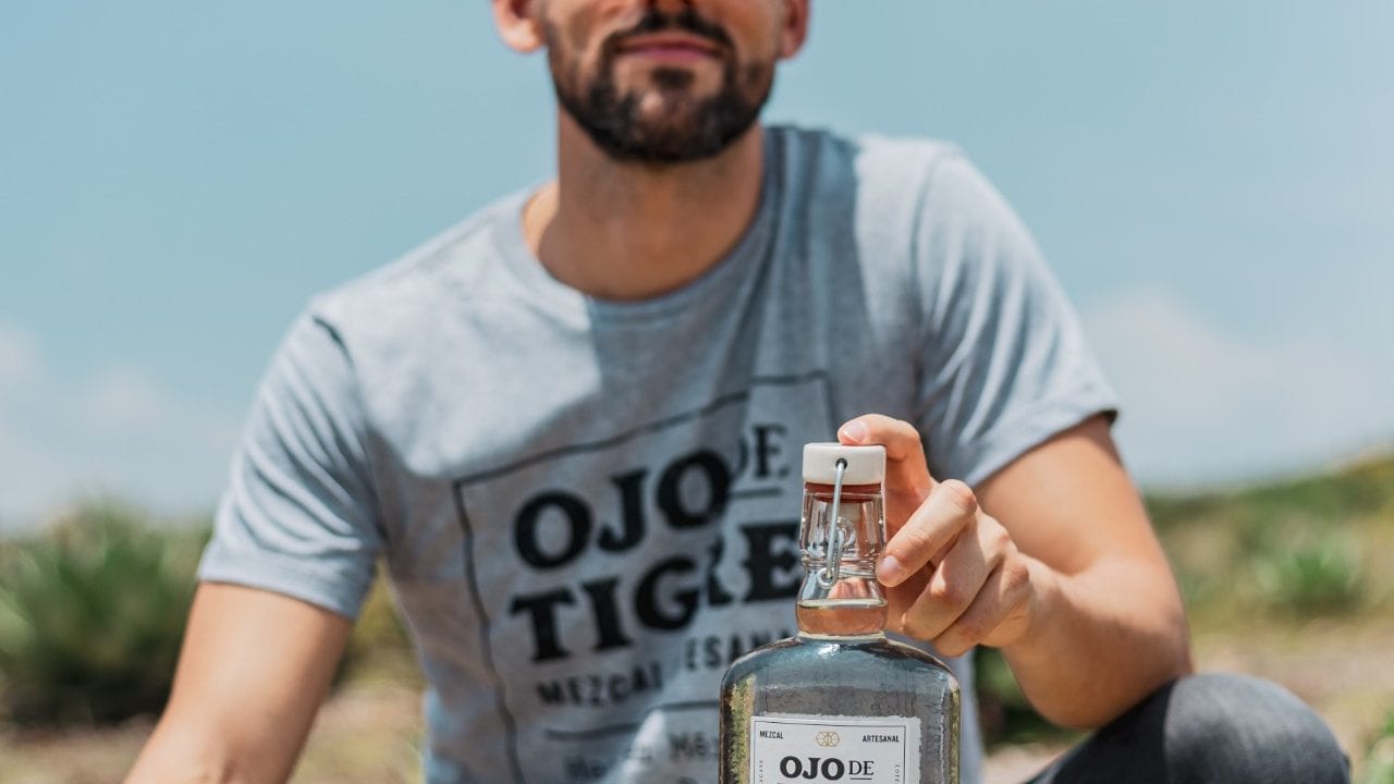 Luis Gerardo Méndez y su mezcal Ojo de Tigre van a la caza de EU y el mundo