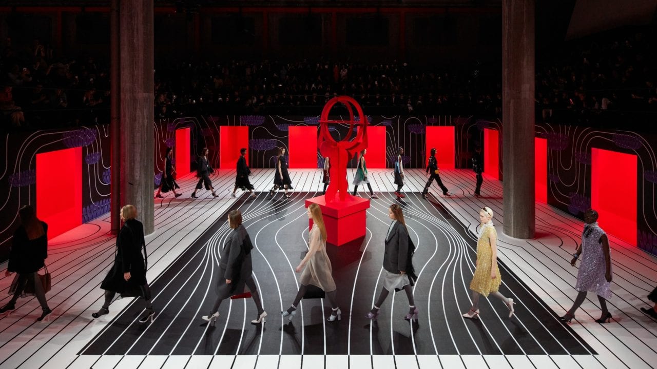 Otoño-invierno 2020 de Prada llega cargada de causa social