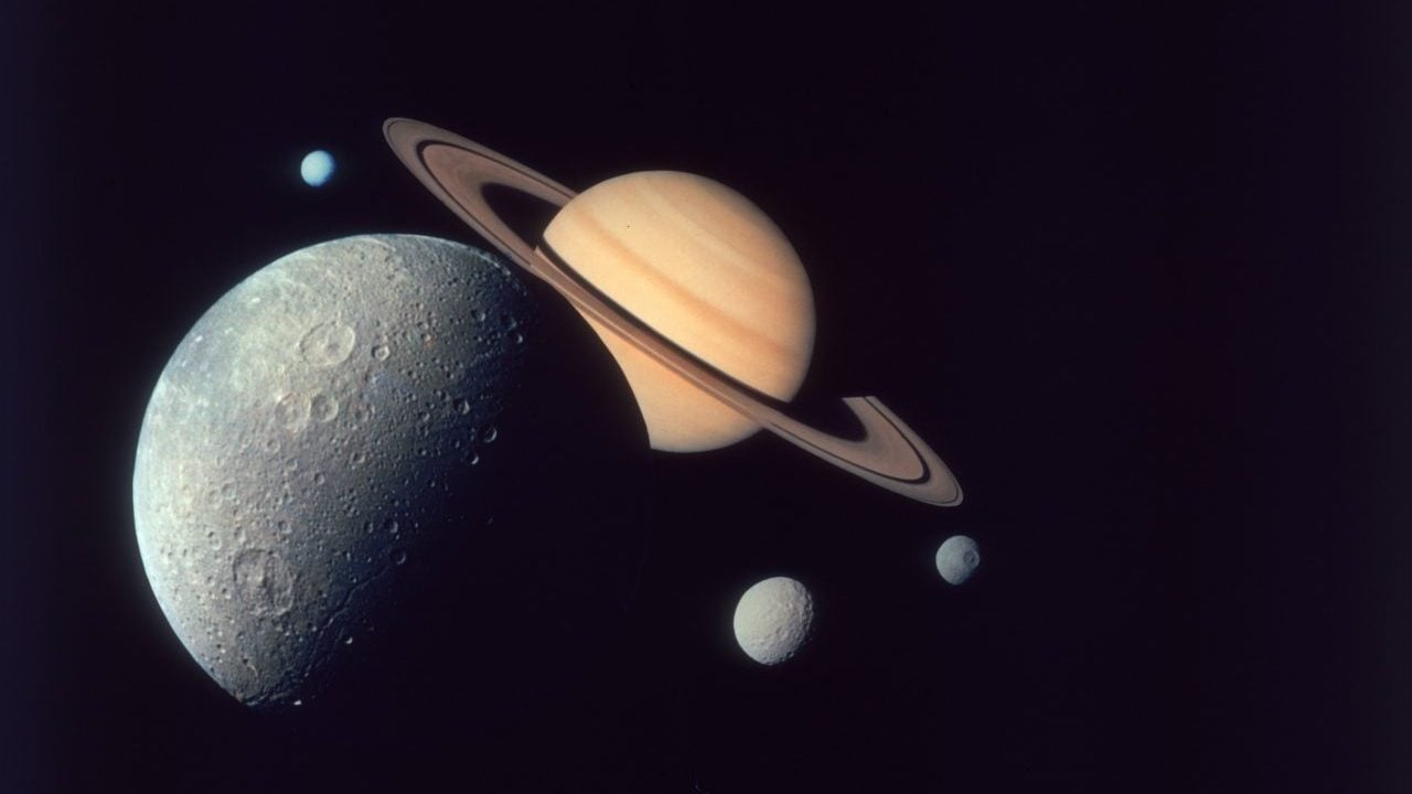 Saturno Encendalo James Webb