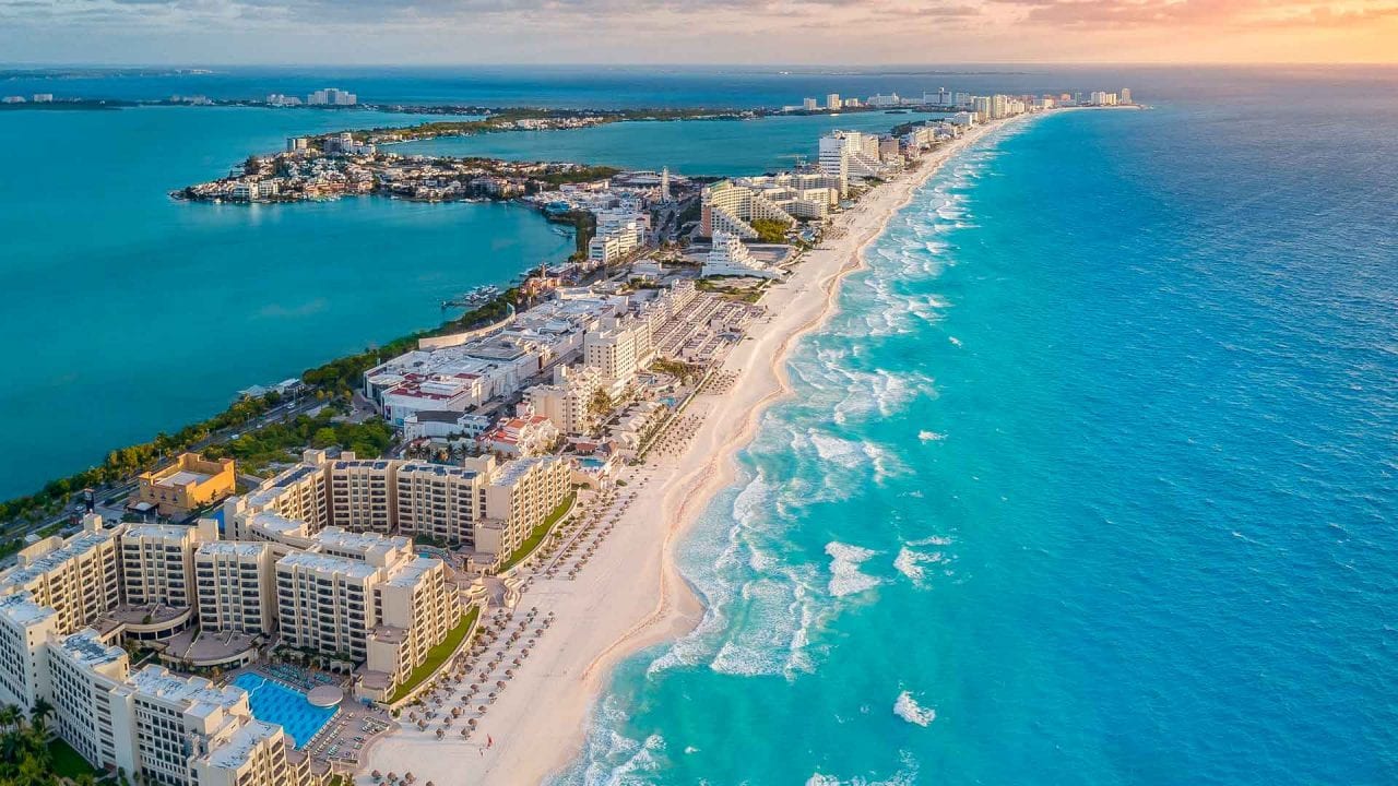 En México no existen playas privadas: Torruco
