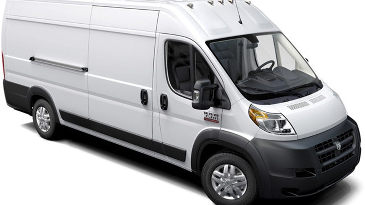 Palanca de velocidades de Ram Promaster puede desconectarse, advierte Profeco
