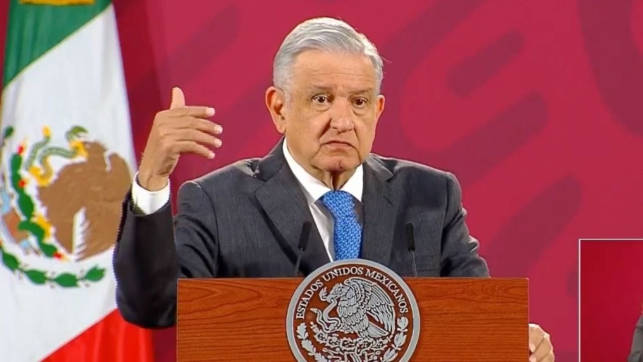 Saludaría otra vez a la mamá del ‘Chapo’, pero con Calderón gobernaba el narco: AMLO