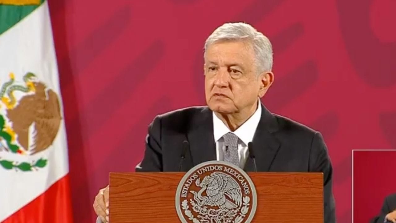AMLO dice que caos dentro de Morena es ‘algo muy común’