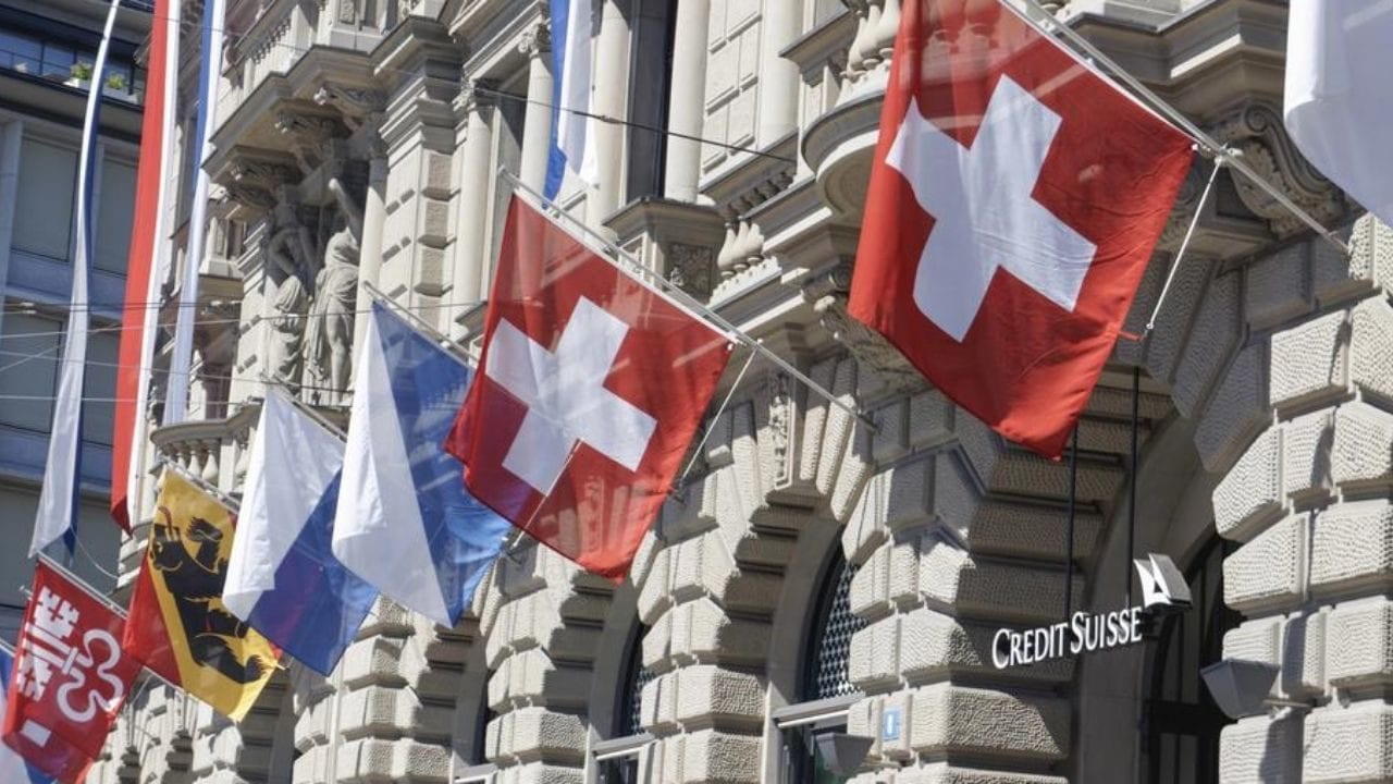 Suiza, en recesión: sufre caída histórica del PIB de 8.2%