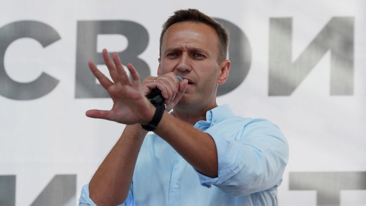 EU responsabiliza a Rusia de envenenamiento a Navalny; impone sanciones