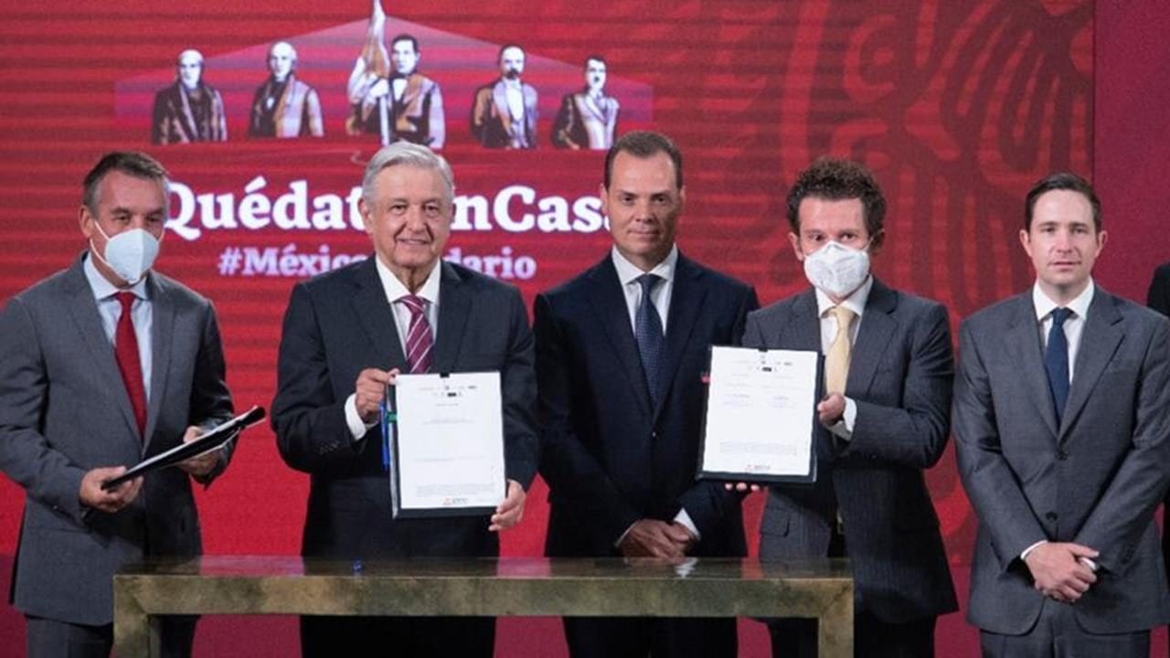 De Azcárraga a Salinas: concesionarios de TV cierran filas con AMLO para clases a distancia
