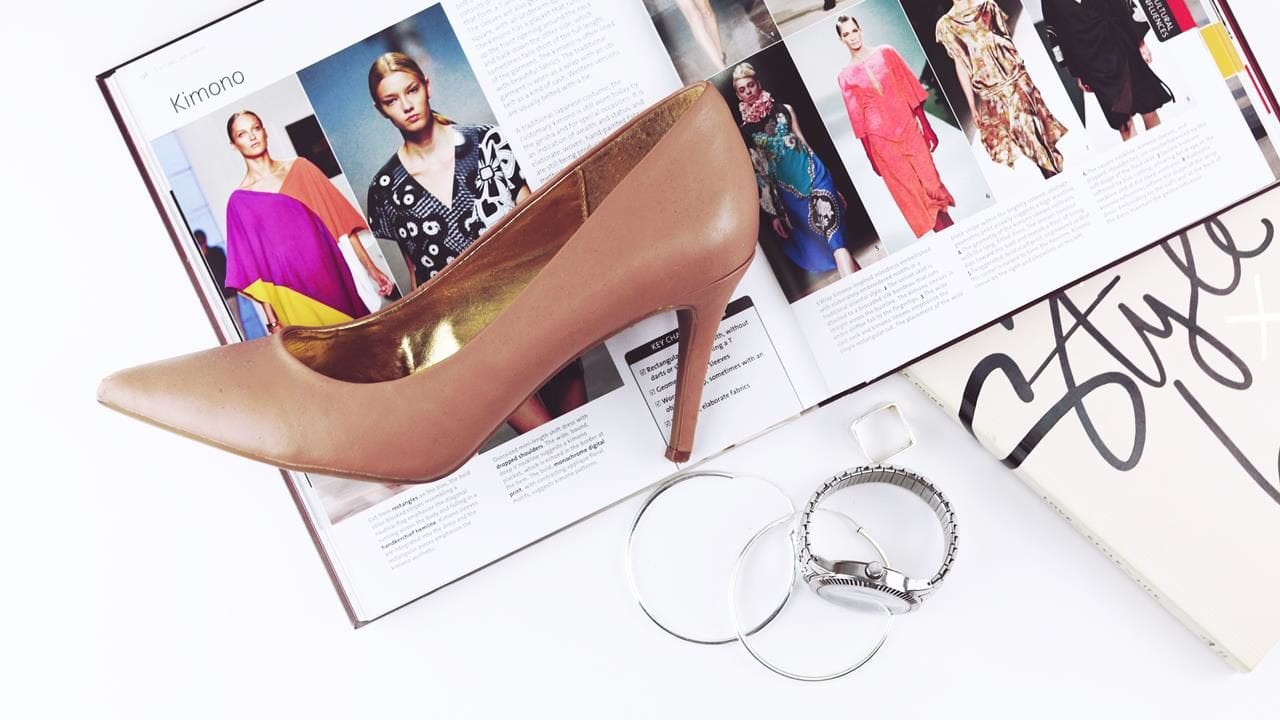 ¿Compras ropa y productos de belleza en línea? Prepárate para el primer Hot Fashion