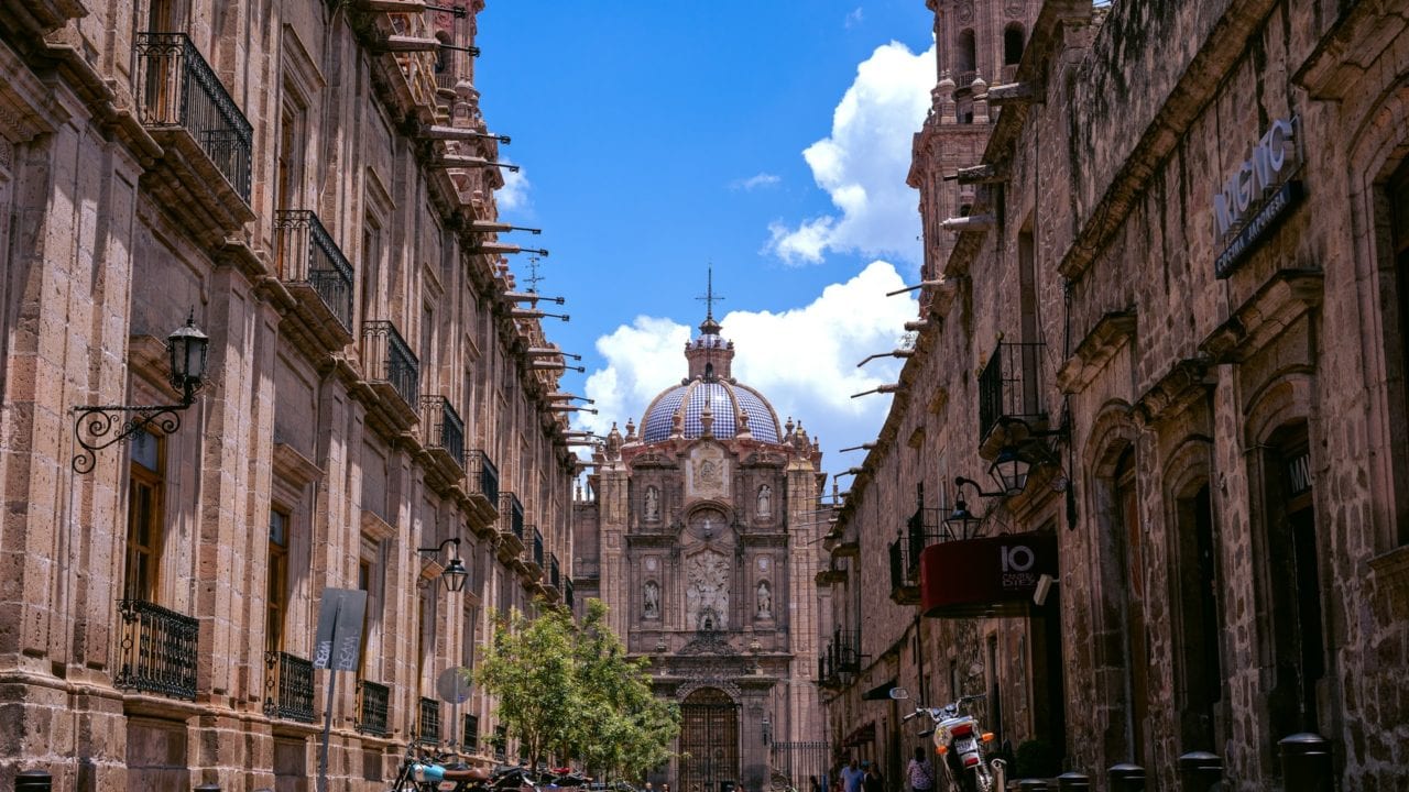 Esta app quiere ser tu guía de turistas con realidad aumentada