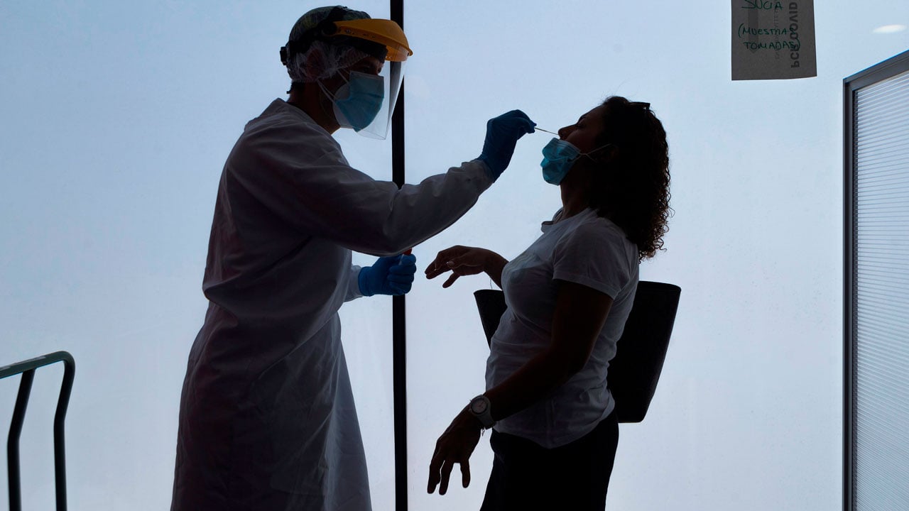 México reporta más de 121,000 muertes por coronavirus