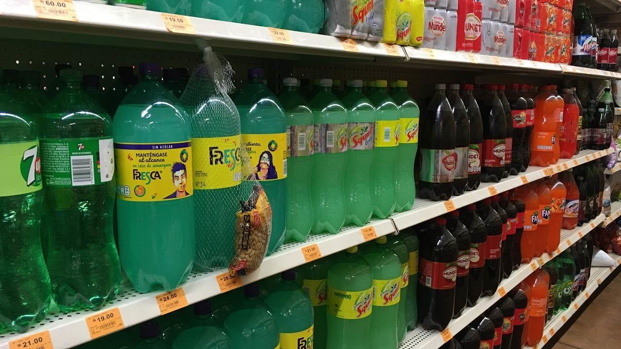 El gasto en bebidas y snacks fuera del hogar cayó un 30% a nivel global: Kantar