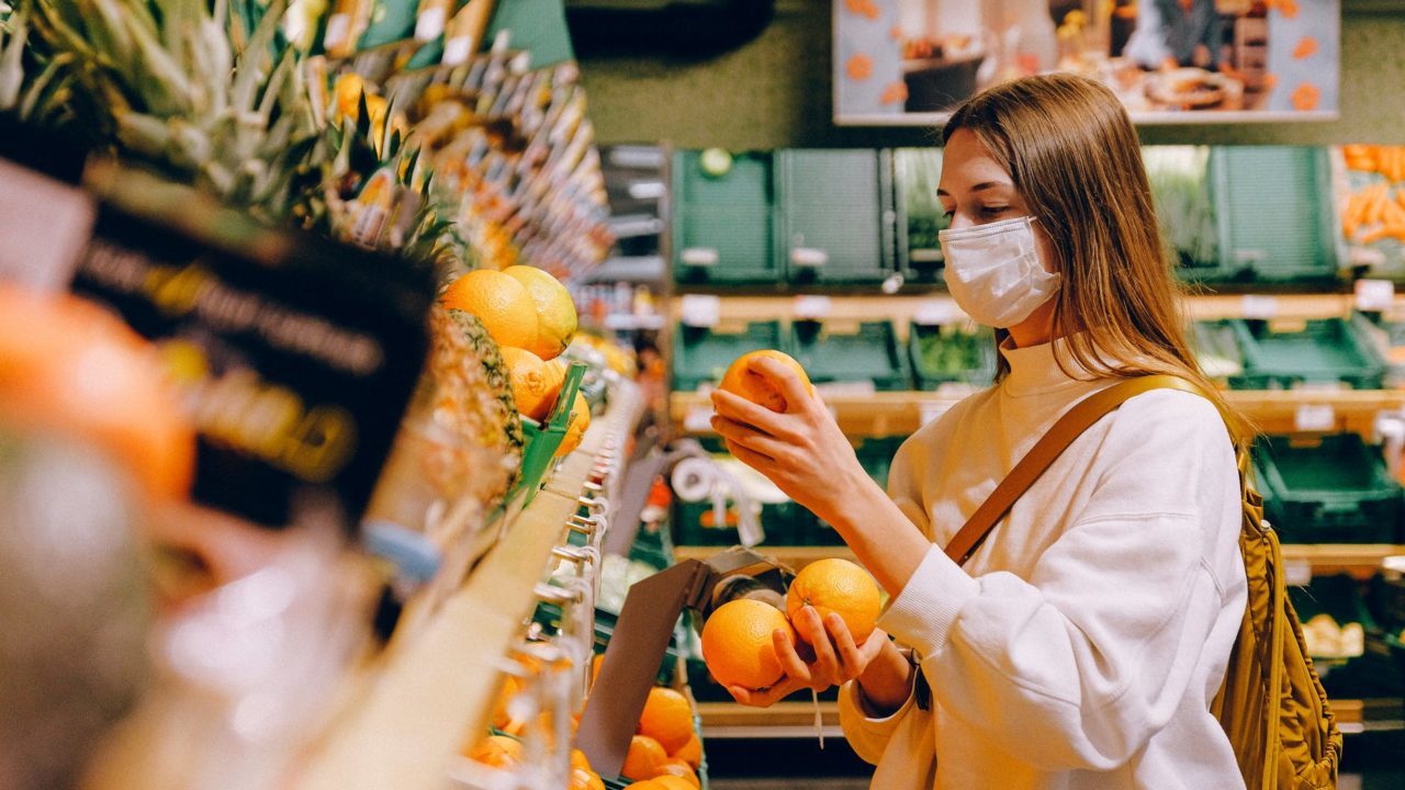 Pese a e-commerce, 7 de cada 10 compras del “súper” aún son en tiendas