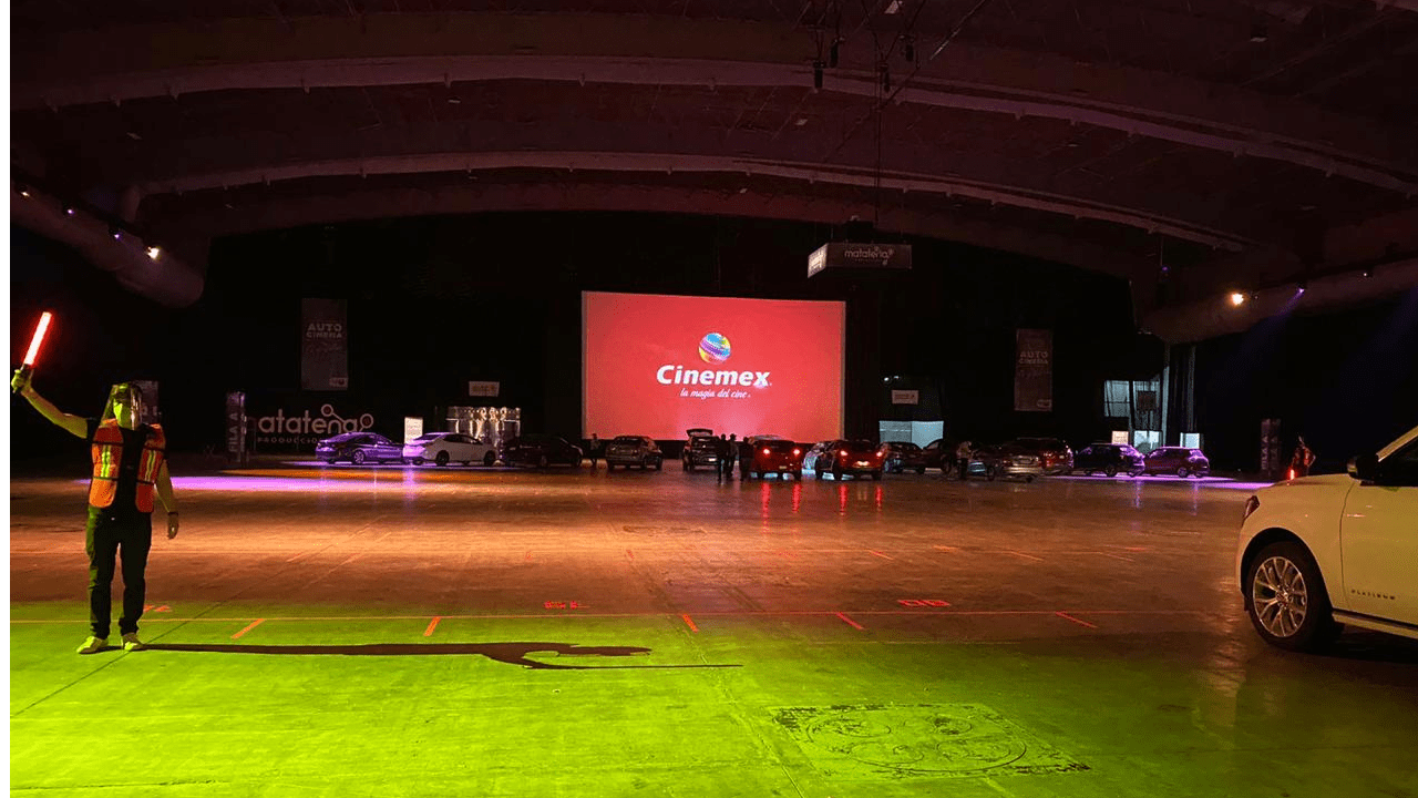 Cinemex abre primer autocinema Platino en la CDMX