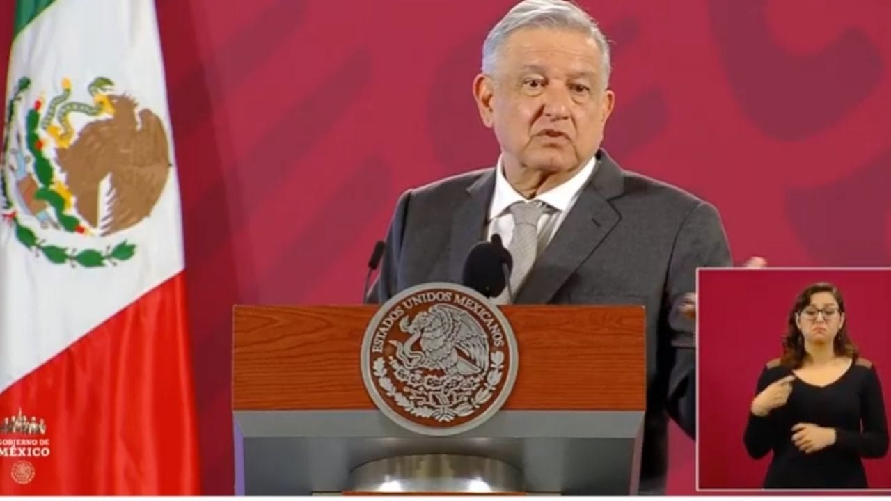 AMLO responde a intelectuales: deberían ofrecer disculpas
