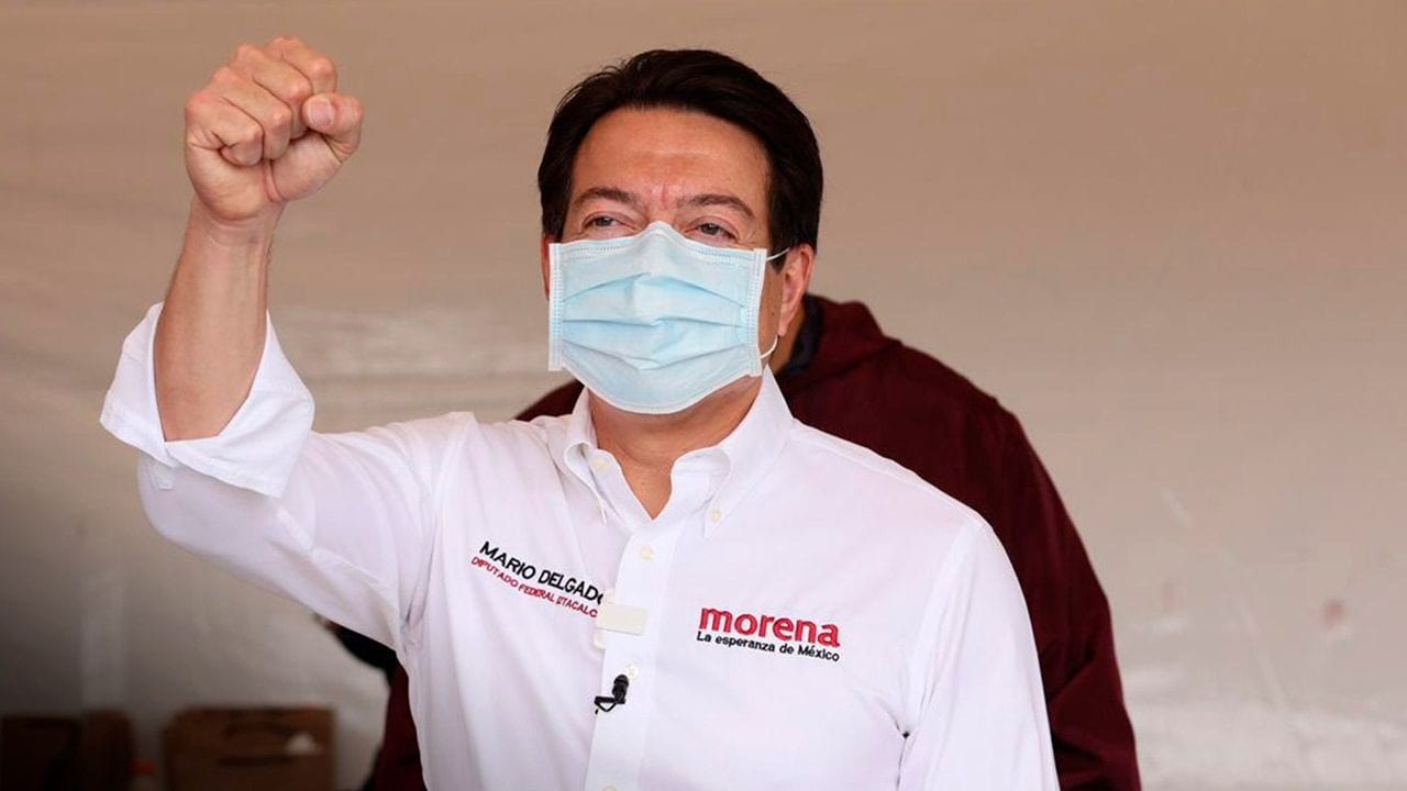 Delgado se registra en INE como candidato a la dirigencia de Morena