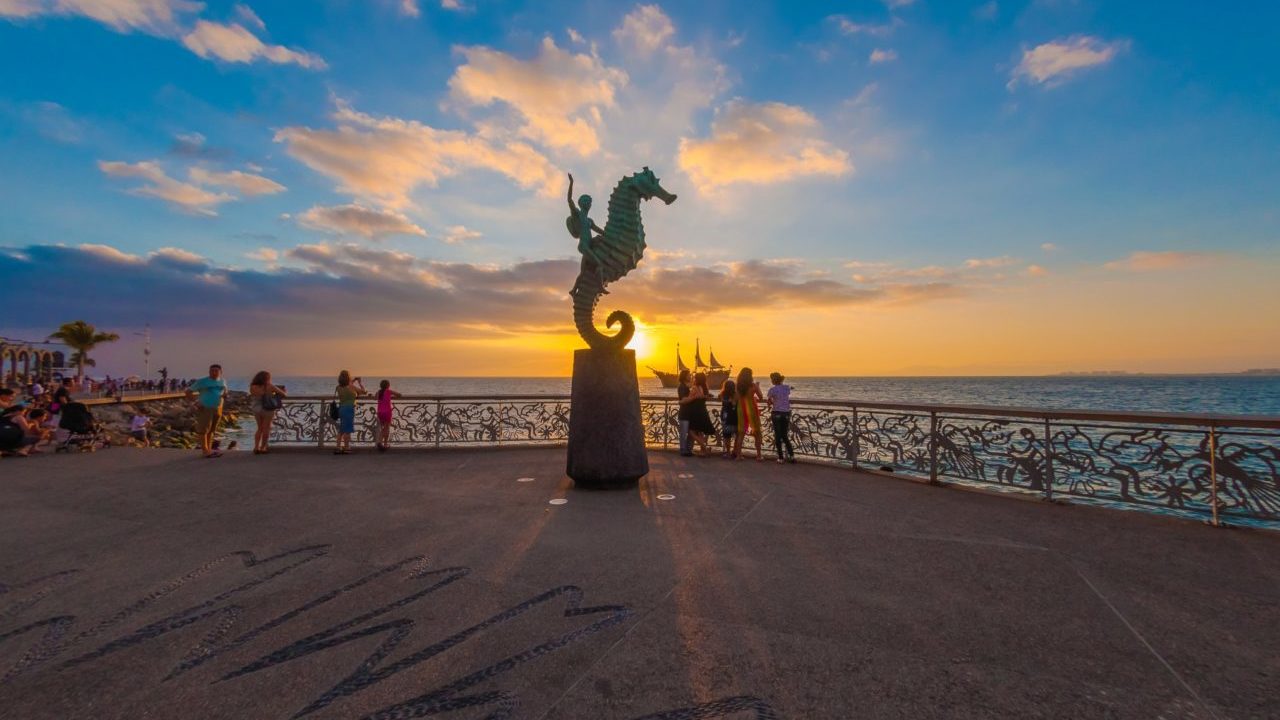 Turismo internacional en México se desplomó 62% en agosto pese a reapertura
