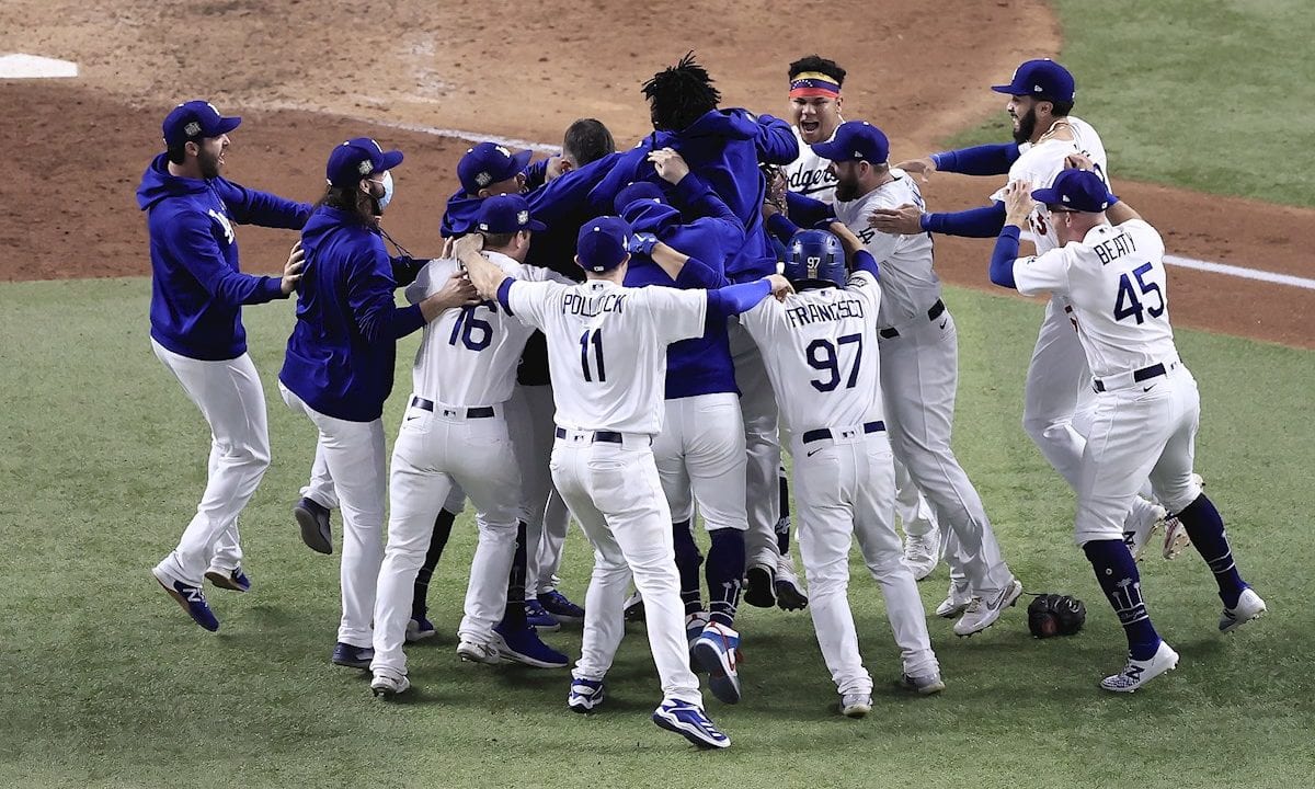 Los Dodgers ganan la Serie Mundial después de 32 años