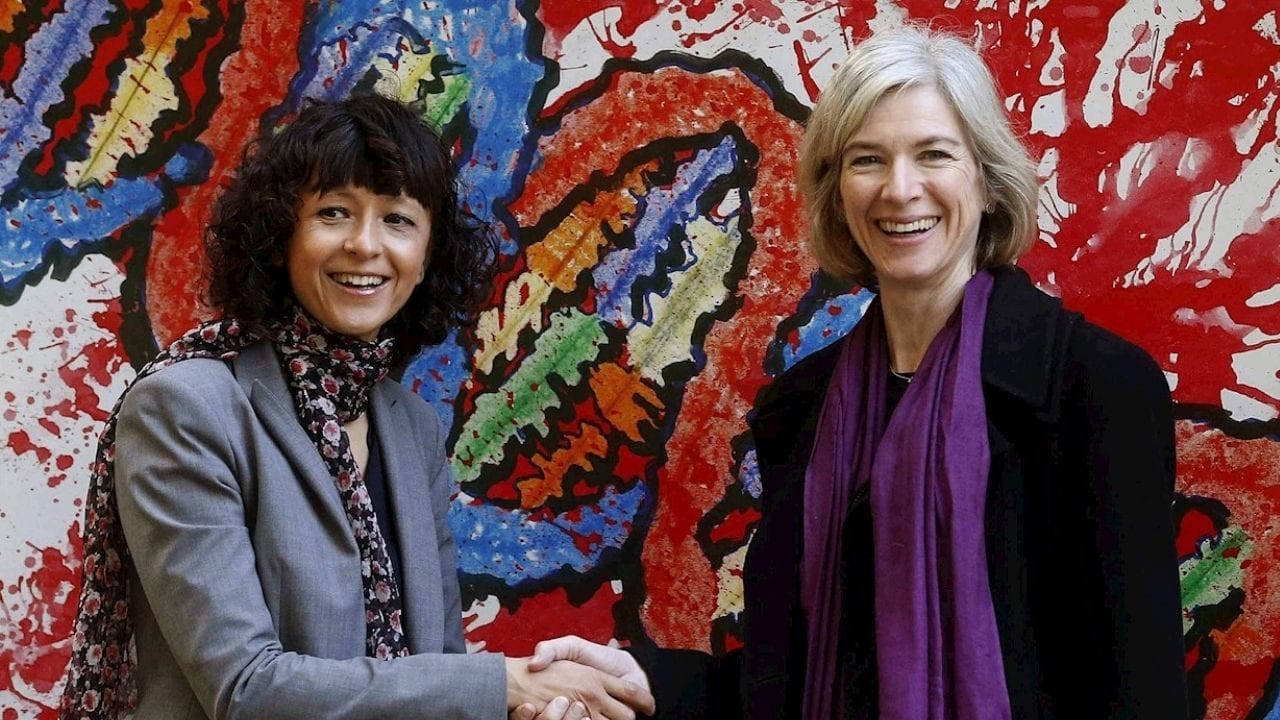 Mujeres, en la cúspide de la ciencia: premian a 2 investigadoras con el Premio Nobel de Química