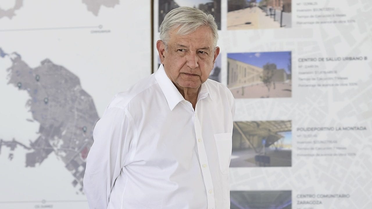 AMLO truena contra Corral; lo responsabiliza de conflicto por agua para EU