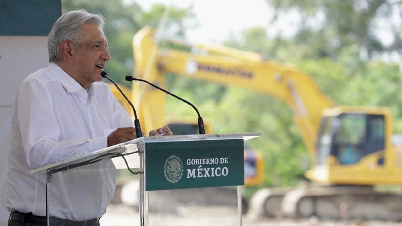AMLO promete proteger 1,773 sitios arqueológicos de Tren Maya