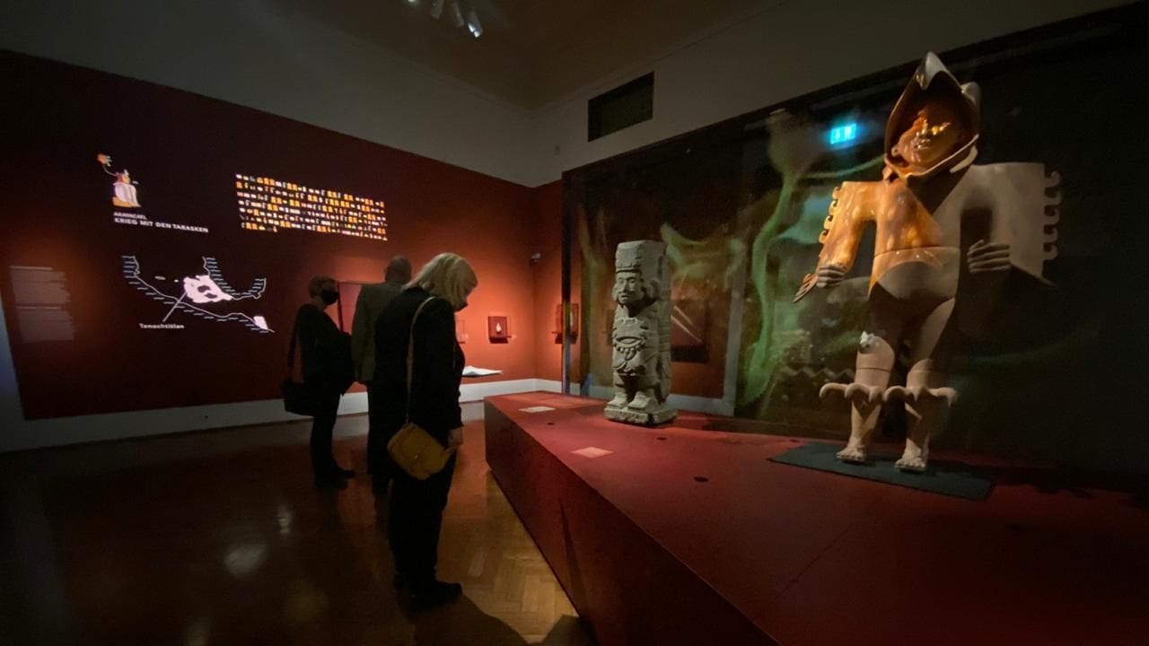 Austria rechaza pedido de AMLO por penacho de Moctezuma, pero recibe exposición ‘Aztecas’