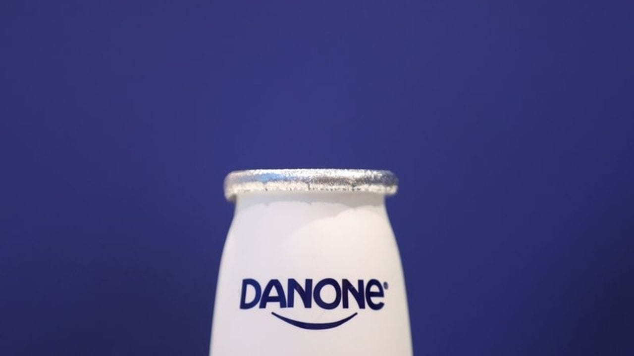 Danone eliminará hasta 2,000 empleos y reestructurará líneas de productos