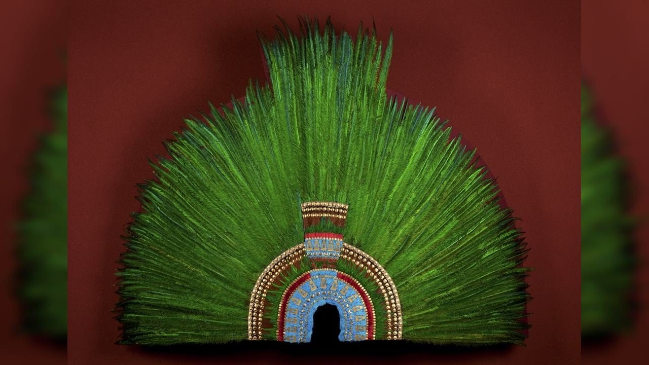 Penacho de Moctezuma no podrá trasladarse ‘al menos en 10 años’: Museo de Viena