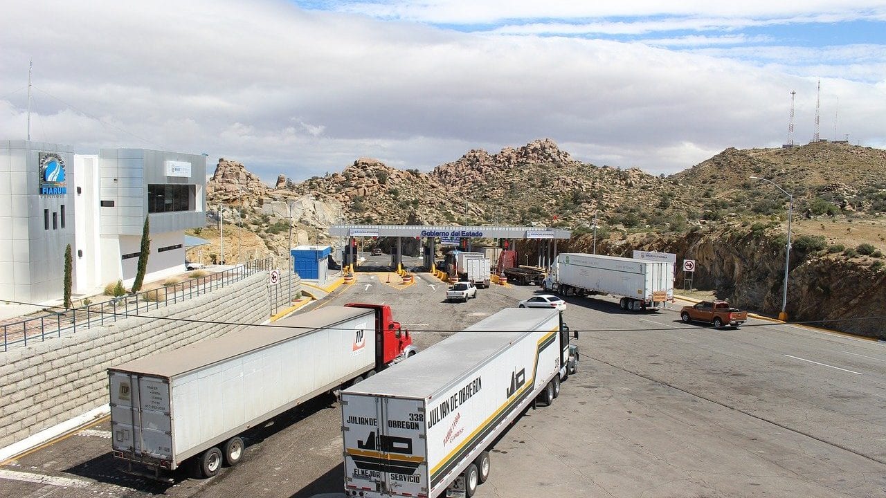 Canacar rechaza impuesto de 5 dólares a cada contenedor que circule por Ensenada
