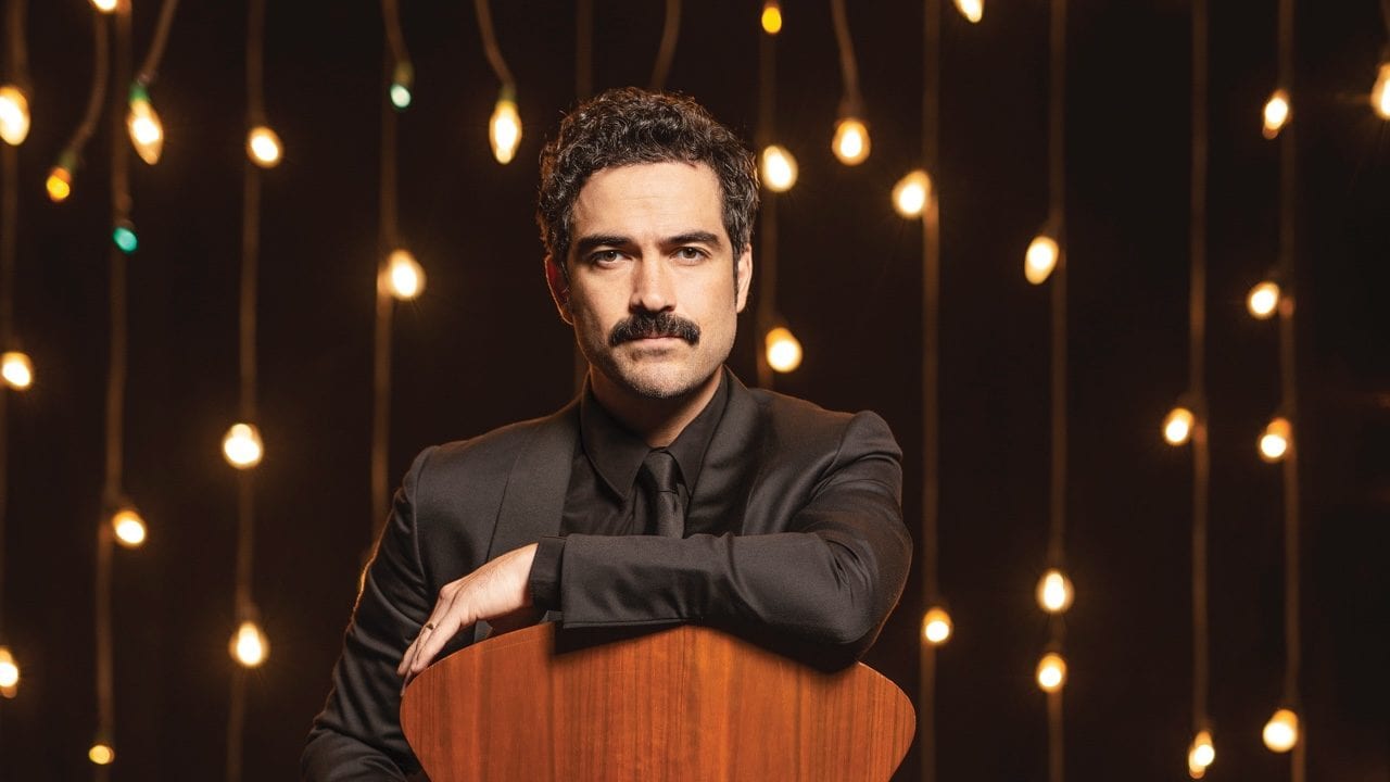 Alfonso Herrera, el cazador de historias